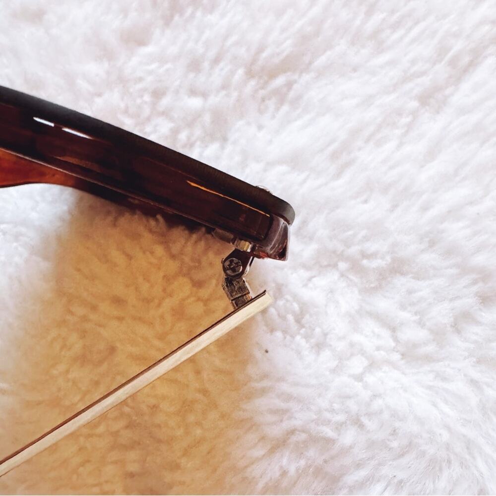 Clarissa Tortoise Brown Oversized Sunglasses - Picture 8 of 15